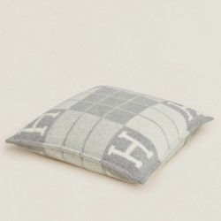 Miglior sito Replica Cuscino Hermes Avalon III piccolo Grigio Imitazioni Outlet Online