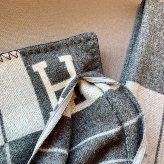 Miglior sito Replica Cuscino Hermes Avalon III piccolo Grigio Imitazioni Outlet Online