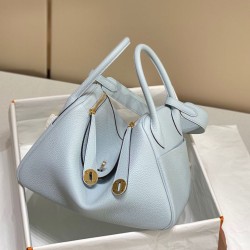 Miglior sito Replica Borsa Hermes Lindy 26 cm Blu con finiture dorate Imitazioni Outlet Online