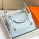 Miglior sito Replica Borsa Hermes Lindy 26 cm Blu con finiture dorate Imitazioni Outlet Online