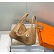 Miglior sito Replica Borsa Hermes Lindy 26 cm cammello con finiture dorate Imitazioni Outlet Online