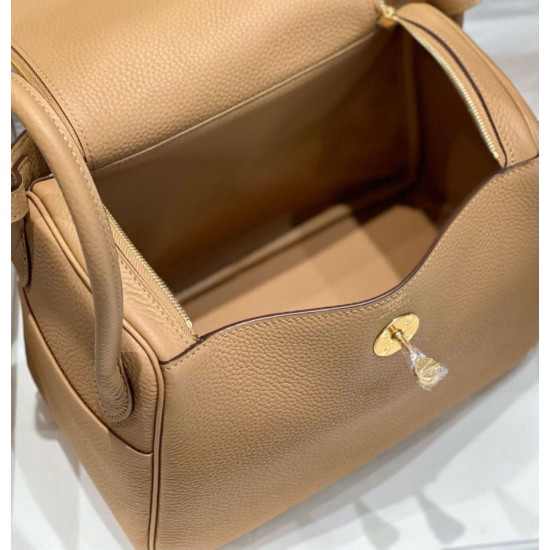 Miglior sito Replica Borsa Hermes Lindy 26 cm cammello con finiture dorate Imitazioni Outlet Online