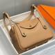 Miglior sito Replica Borsa Hermes Lindy 26 cm cammello con finiture dorate Imitazioni Outlet Online