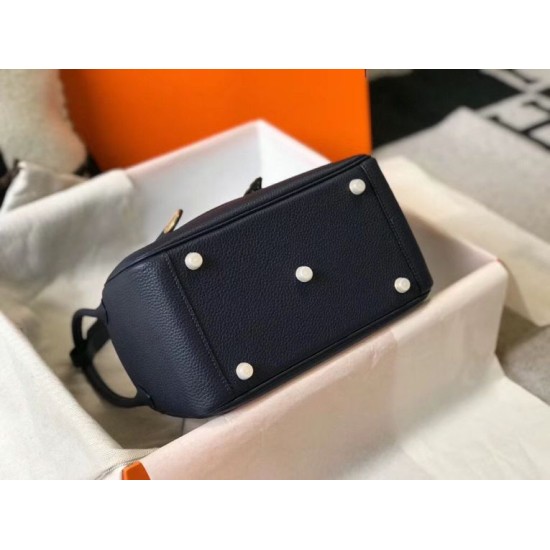 Miglior sito Replica Borsa Hermes Lindy 26 cm blu navy con finiture dorate Imitazioni Outlet Online