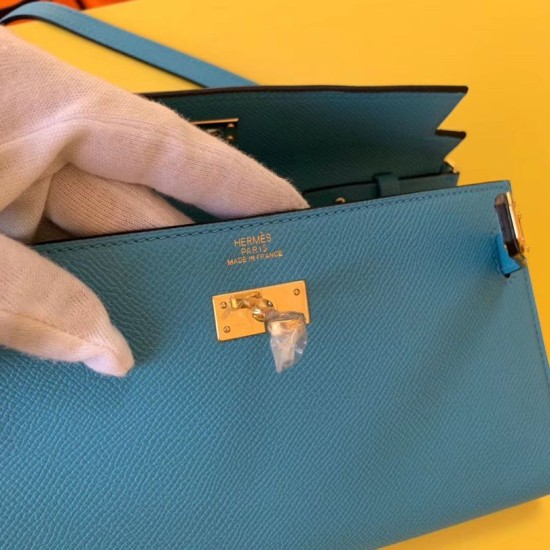 Miglior sito Replica Portafoglio Hermes Kelly Classique To Go Epsom Blu Imitazioni Outlet Online