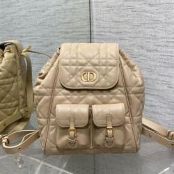 Replica perfetta Zaino medio Dior Caro in pelle di agnello macrocannage beige Imitazione Outlet Online