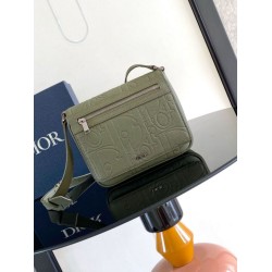 Perfette Qualità Repliche Borsa a tracolla da uomo Dior con patta in pelle kaki Gravity Imitazione