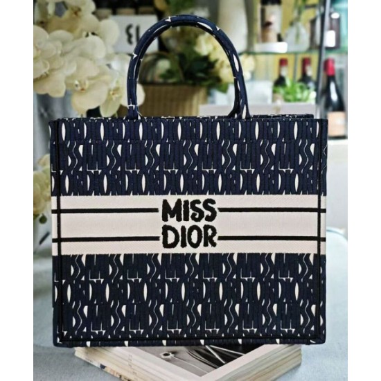 Perfette Qualità Repliche Dior Miss Dior Book Tote Grande Blu scuro Imitazione Migliore Repliche Dior Miss Dior Book Tote Grande Blu scuro Economiche Outlet Online