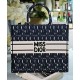 Perfette Qualità Repliche Dior Miss Dior Book Tote Grande Blu scuro Imitazione Migliore Repliche Dior Miss Dior Book Tote Grande Blu scuro Economiche Outlet Online