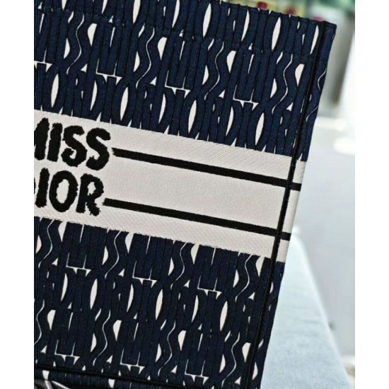 Perfette Qualità Repliche Dior Miss Dior Book Tote Grande Blu scuro Imitazione Migliore Repliche Dior Miss Dior Book Tote Grande Blu scuro Economiche Outlet Online
