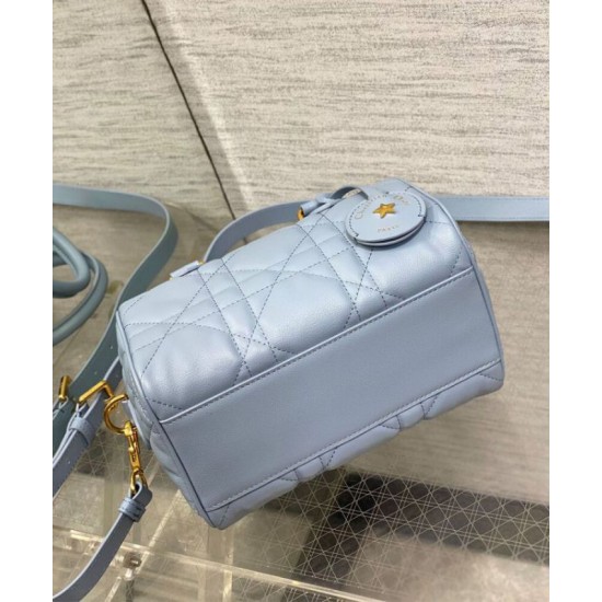 Migliore Repliche Borsa Dior Groove 20 Blu Economiche Outlet Online