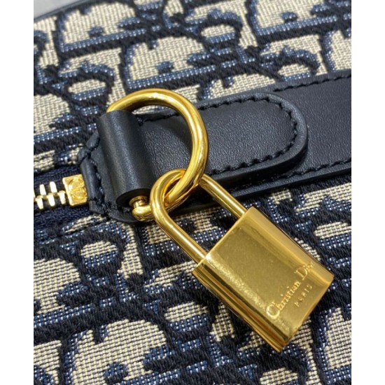 Repliche Borsa Dior Groove 20 Dior Oblique jacquard Blu scuro Imitazioni Premium Replica perfetta Borsa Dior Groove 20 Dior Oblique jacquard Blu scuro Imitazione Outlet Online
