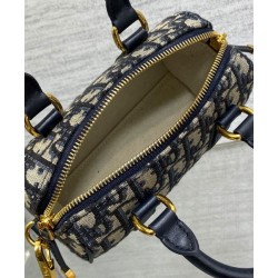 Perfette Qualità Repliche Borsa Dior Groove 16 Mini Dior Oblique jacquard Blu scuro Imitazione Replica perfetta Borsa Dior Groove 16 Mini Dior Oblique jacquard Blu scuro Imitazione Outlet Online