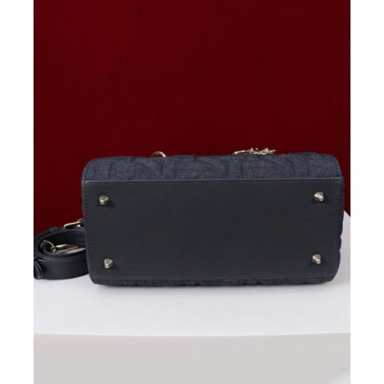 Replica perfetta Borsa media Dior Lady Dior Blu Scuro Imitazione Outlet Online