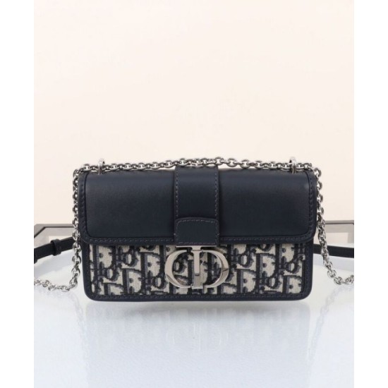 Replica perfetta Dior 30 Montaigne East-West Bag con catena Blu scuro Imitazione Outlet Online
