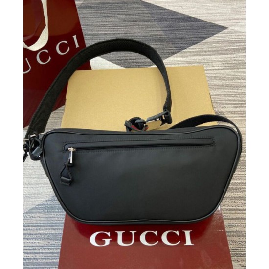 Migliore Replica Borsa a tracolla piccola Gucci con logo Gucci 802096 Nero Imitazioni Outlet Italia Replica perfetta Borsa a tracolla piccola Gucci con logo Gucci 802096 Nero Imitazione Outlet Online