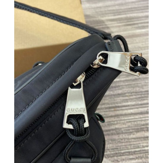 Migliore Replica Borsa a tracolla piccola Gucci con logo Gucci 802096 Nero Imitazioni Outlet Italia Replica perfetta Borsa a tracolla piccola Gucci con logo Gucci 802096 Nero Imitazione Outlet Online