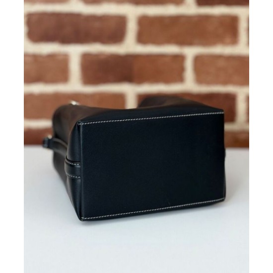 Borsa a secchiello Gucci GG Emblem Mini 815118 Nero Replica originale di alta qualità Perfette Qualità Repliche Borsa a secchiello Gucci GG Emblem Mini 815118 Nero Imitazione