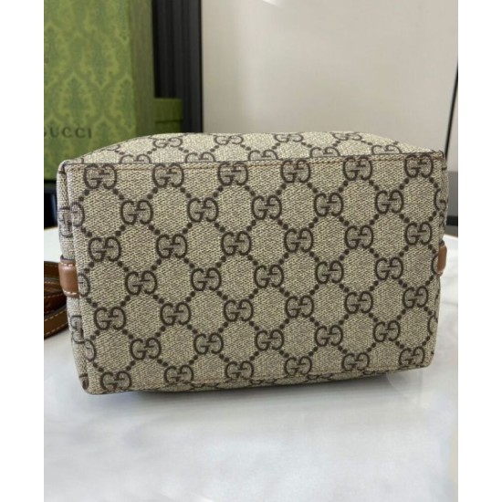 Miglior Falso Borsa a secchiello Gucci GG Emblem Mini 815118 Caffè Economiche Premium