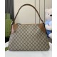 Borsa a tracolla media Gucci GG Emblem 815217 Caffè Replica originale di alta qualità Replica perfetta Borsa a tracolla media Gucci GG Emblem 815217 Caffè Imitazione Outlet Online