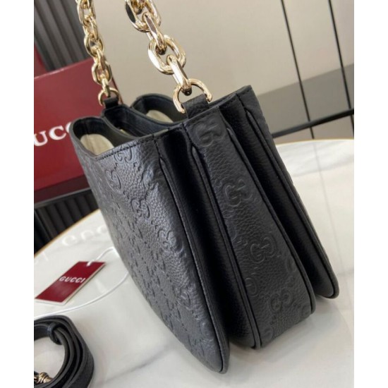 Migliore Repliche Borsa a tracolla piccola Gucci GG Emblem 815263 Nero Economiche Outlet Online