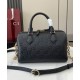 Perfette Qualità Repliche Borsa piccola con manico superiore Gucci GG Emblem 815255 Nera Imitazione