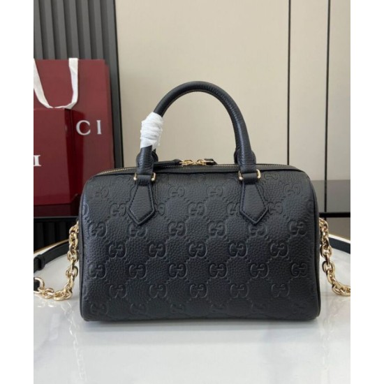 Perfette Qualità Repliche Borsa piccola con manico superiore Gucci GG Emblem 815255 Nera Imitazione
