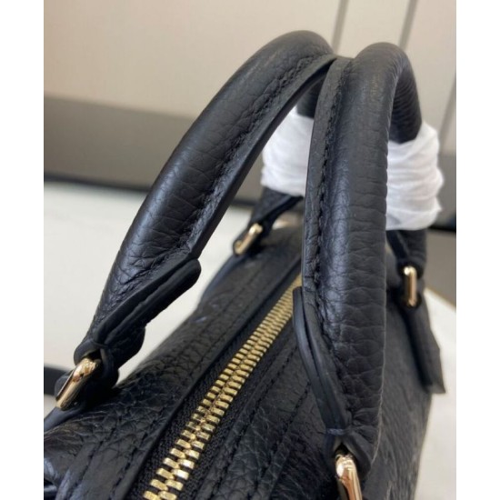 Perfette Qualità Repliche Borsa con manico superiore Super Mini Gucci GG Emblem 815256 Nera Imitazione
