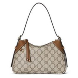 Miglior Falso Borsa a tracolla piccola Gucci GG Emblem 815218 Caffè Economiche Premium