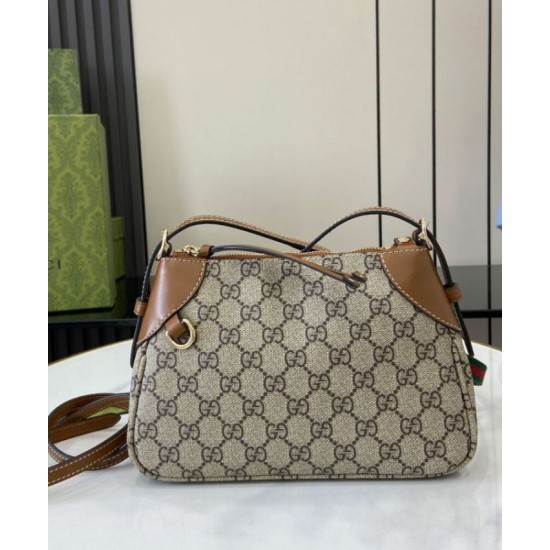 Miglior Falso Borsa a tracolla piccola Gucci GG Emblem 815218 Caffè Economiche Premium