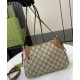 Miglior Falso Borsa a tracolla piccola Gucci GG Emblem 815218 Caffè Economiche Premium