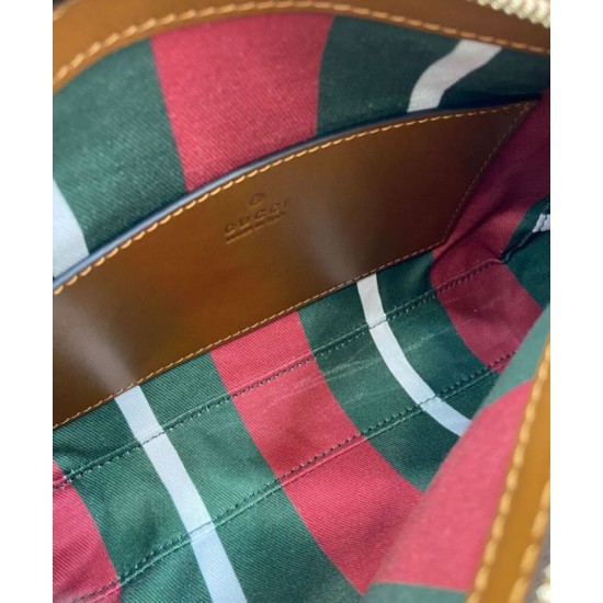 Miglior Falso Borsa a tracolla piccola Gucci GG Emblem 815218 Caffè Economiche Premium