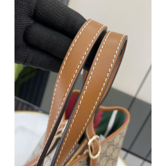 Replica perfetta Borsa tote media Gucci GG Emblem 815213 Caffè Imitazione Outlet Online