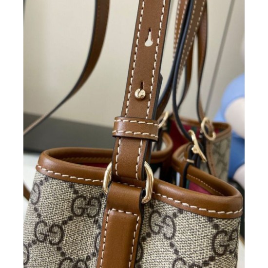 Migliore Repliche Borsa tote piccola Gucci GG Emblem 815214 Caffè Economiche Outlet Online