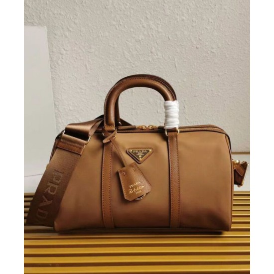 Replica perfetta Borsa tote Prada Fever-Edition in nylon riciclato e Safiano Caffè Imitazione Outlet Online