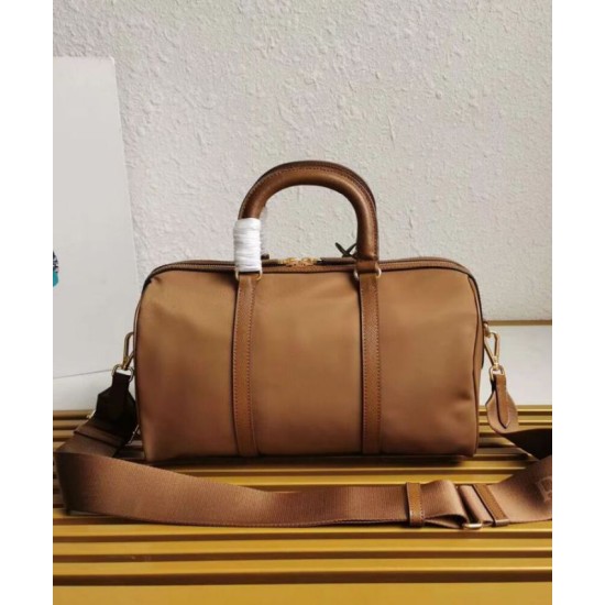Replica perfetta Borsa tote Prada Fever-Edition in nylon riciclato e Safiano Caffè Imitazione Outlet Online