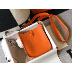 Mini borsa Hermes Evelyne III TPM in pelle Clemence arancione Replica originale di alta qualità Migliore Repliche Mini borsa Hermes Evelyne III TPM in pelle Clemence arancione Economiche Outlet Online