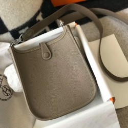 Perfette Qualità Repliche Mini borsa Hermes Evelyne III TPM in pelle Clemence color talpa Imitazione