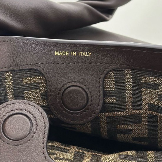 Repliche Borsa hobo Fendi Spy piccola/media/grande con manico ritorto color caffè Imitazioni Outlet Italia