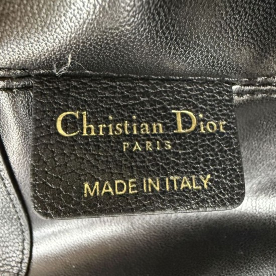 Repliche Borsa Dior Toujours Media/Grande pelle di vitello Macrocannage nera Imitazioni Outlet Italia