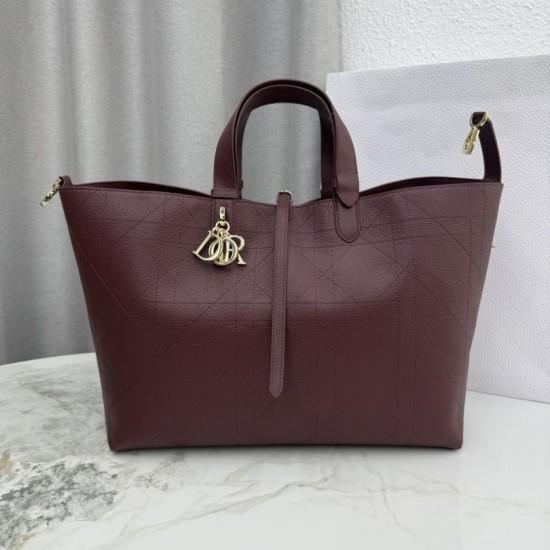Repliche Borsa Dior Toujours Media/Grande pelle di vitello Macrocannage Borgogna Imitazioni Outlet Italia