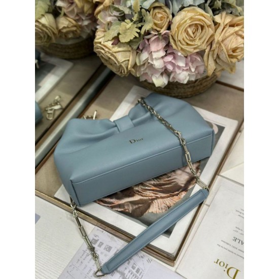 Replica Borsa Dior Bow con fiocco blu e metallo finitura oro False Online Repliche Borsa Dior Bow con fiocco blu e metallo finitura oro Imitazioni Outlet Italia