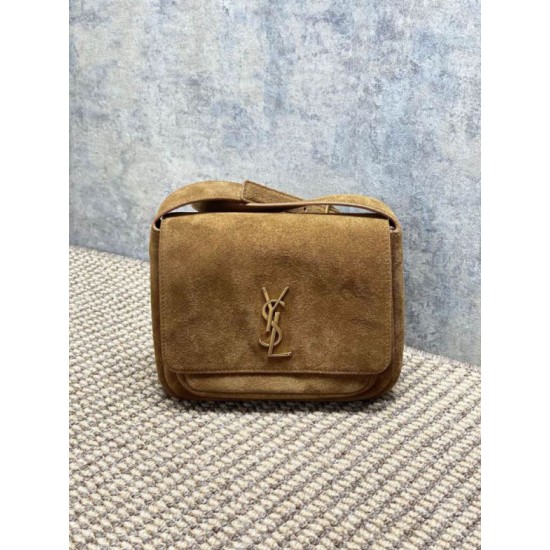 Repliche Borsa a tracolla YSL Saint Laurent Niki Besace marrone scamosciato  Imitazioni Outlet Italia