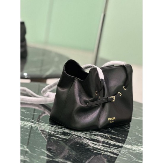 Replica Borsa a spalla Prada Dada piccola in nappa nera False Online Repliche Borsa a spalla Prada Dada piccola in nappa nera Imitazioni Outlet Italia