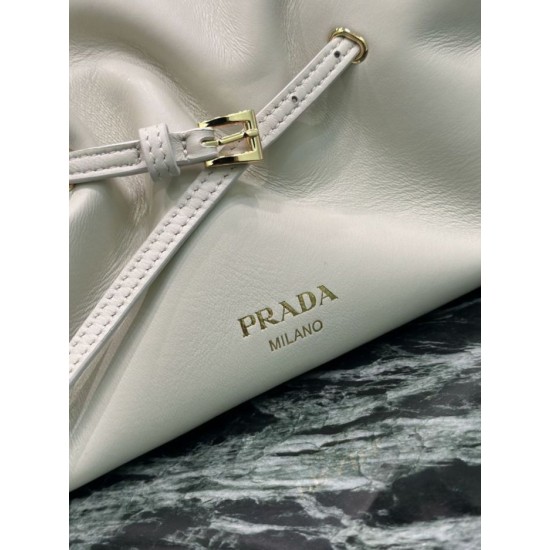 Repliche Borsa a spalla Prada Dada piccola in nappa beige Imitazioni Outlet Italia