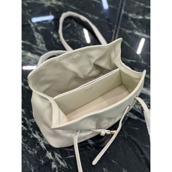 Repliche Borsa a spalla Prada Dada piccola in nappa beige Imitazioni Outlet Italia