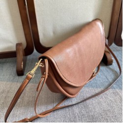 Repliche Borse Celine Halfmoon Soft Triomphe morbida pelle di agnello lucida Marrone Imitazioni Outlet Italia