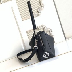 Repliche Borsa a spalla Fendi Lui media/grande 7VA667 Nero Imitazioni Outlet Italia