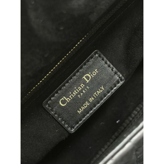 Repliche Borsa Dior Cannage Lucky Star Studded Mini Lady Dior con ciondoli D.I.O.R. nero Imitazioni Outlet Italia
