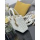 Repliche Borsa Dior Cannage Lucky Star Studded Mini Lady Dior con ciondoli D.I.O.R. Bianca Imitazioni Outlet Italia